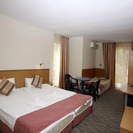 Briz Hotel 2*
